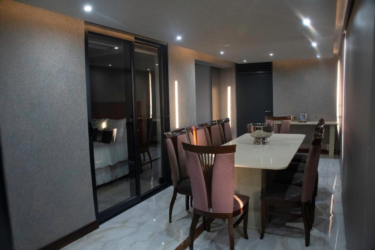 דורבן Luxury Point Waterfront Apartment At The Spinaker מראה חיצוני תמונה